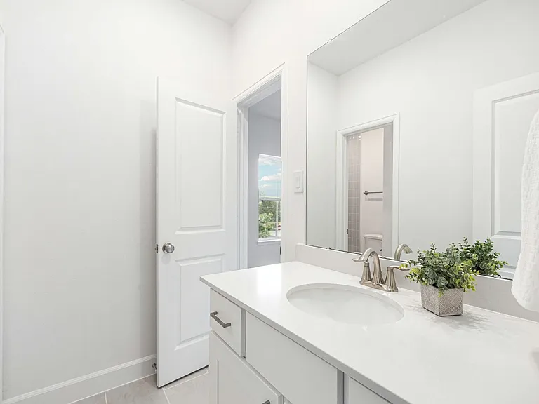 1307 Beachton St — Photo 25