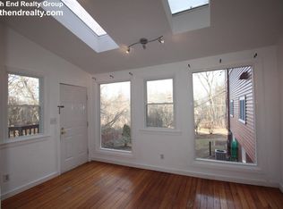 16 Middlesex St APT 11, North Chelmsford, MA 01863