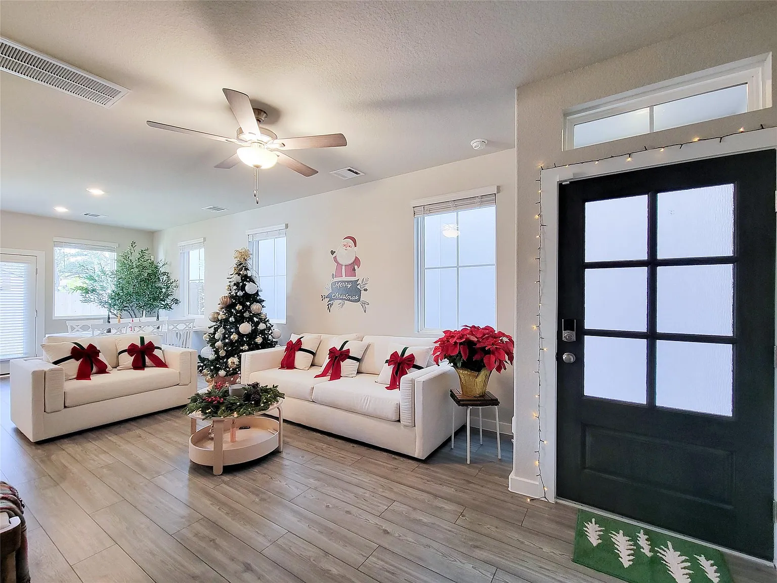 3 bed, 2.5 bath, 1604 sqft, $2,550 — Photo 3