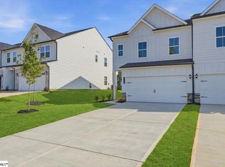 121 Brass Tack Dr, Powdersville, SC 29611