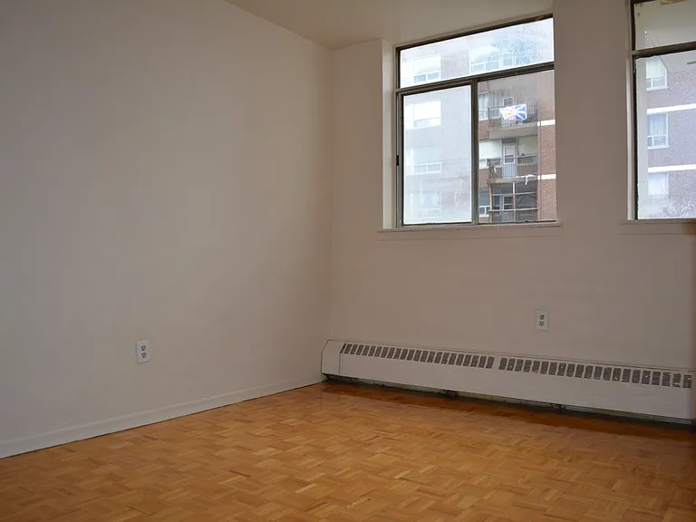 1111 Broadview Ave — Photo 3