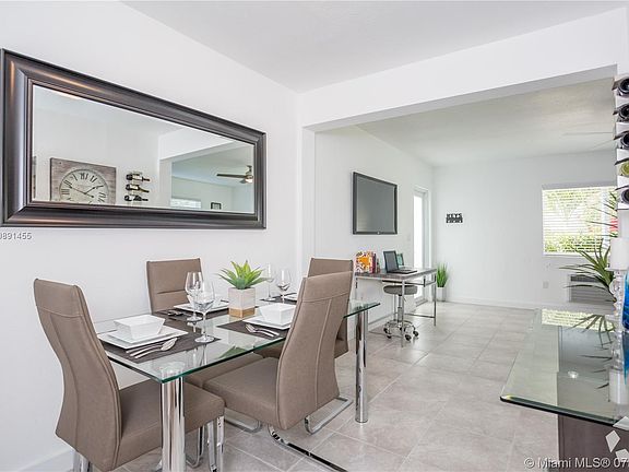 4th image of 610 74th St APT 1