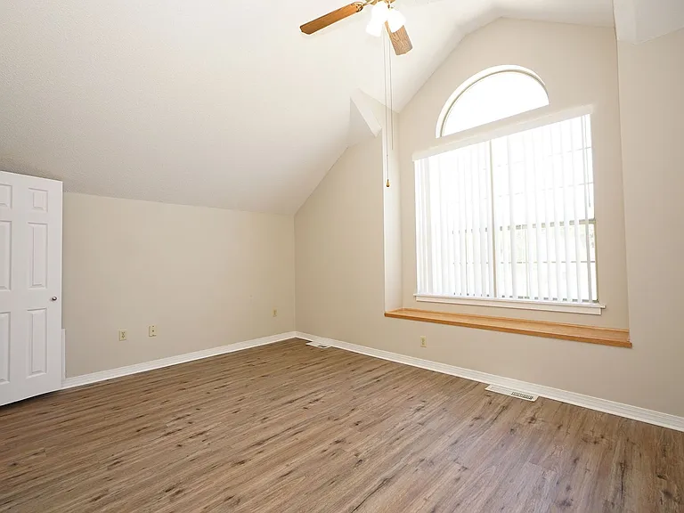 1613 Mariah Way E — Photo 25