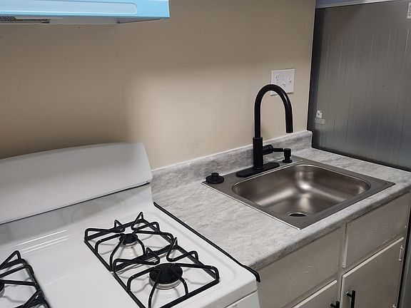 4th image of 2600 Naylor Rd SE #303