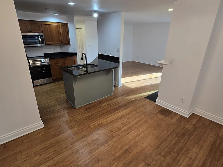 8964 Redmond Woodinville Rd NE #203 — Photo 8