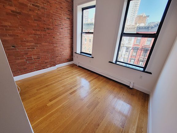 2nd image of 212 E 29th St #12B