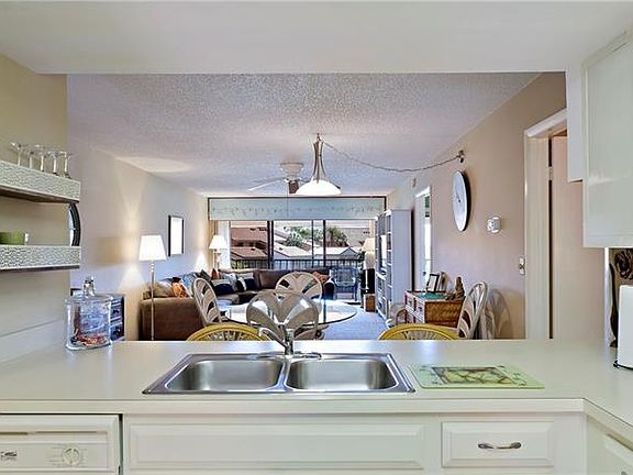 5th image of 4720 Brittany Dr S APT 138
