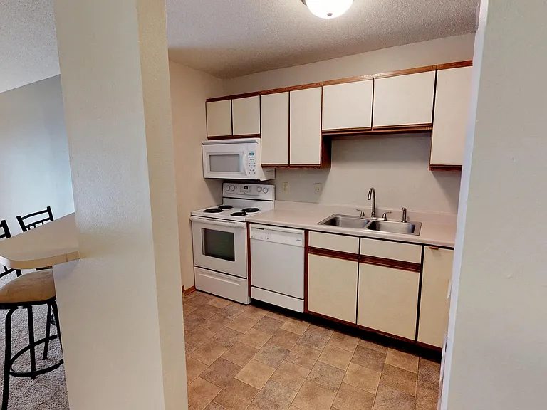 Prairie Winds Apartments — Photo 55