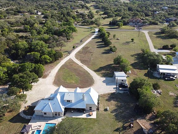 3rd image of 1024 Cielo Springs Dr