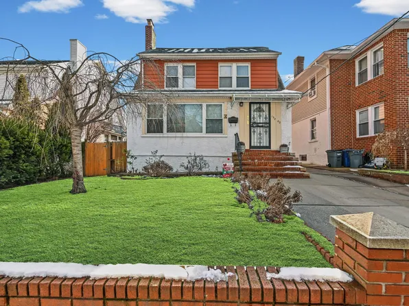 152-02 85th Drive image 1 of 28