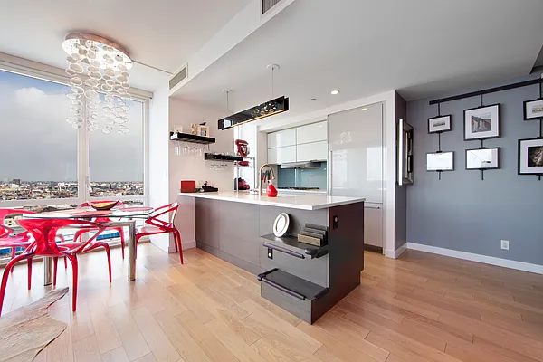 Rented by Compass | media 18