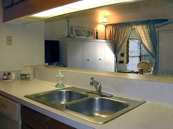 5th image of 1023 Capri Isles Blvd APT 6