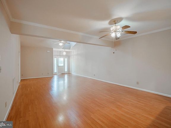 5th image of 6905 Carmel Ln