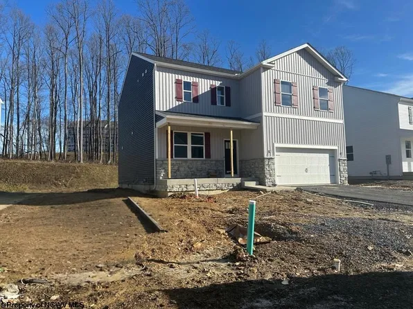 318 Dye Ln, Morgantown, WV 26501