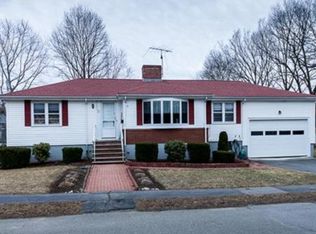 71 Oakley Ln, Waltham, MA 02452