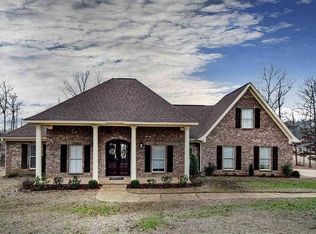 4 Pintail Cv, Raymond, MS 39154