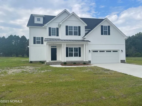 300 Shortleaf Drive, Grimesland, NC 27837