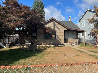 244 3rd St, Morton, WA 98356