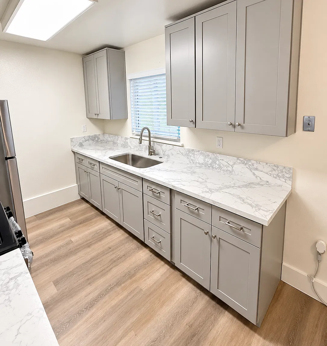 2 bed, 825 sqft, $2,200 — Photo 3