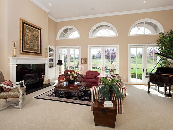 Spacious Living Room