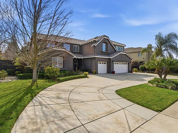 4th image of 848 W Santos Ave