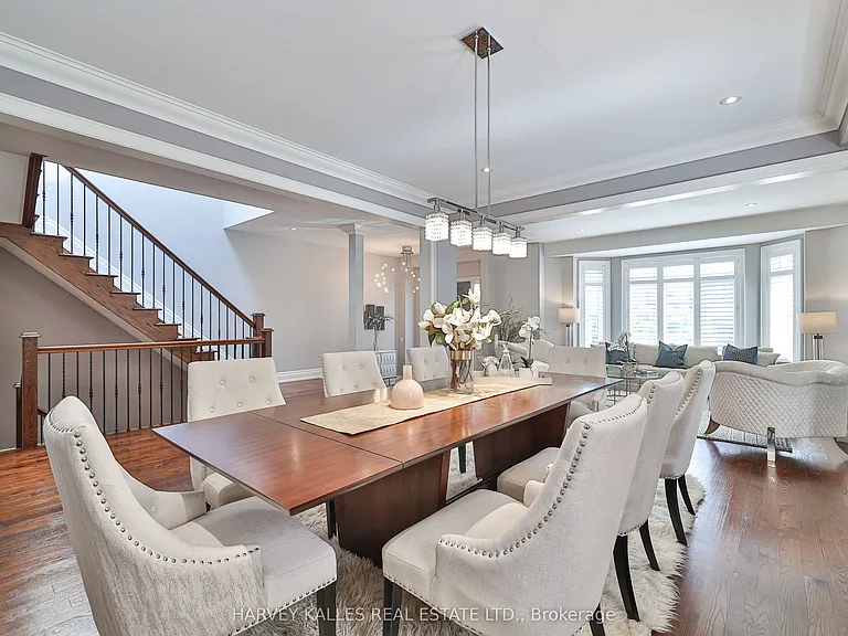 44 Churchill Ave — Photo 10