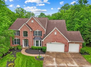 8395 Wycliffe Dr, Cincinnati, OH 45244