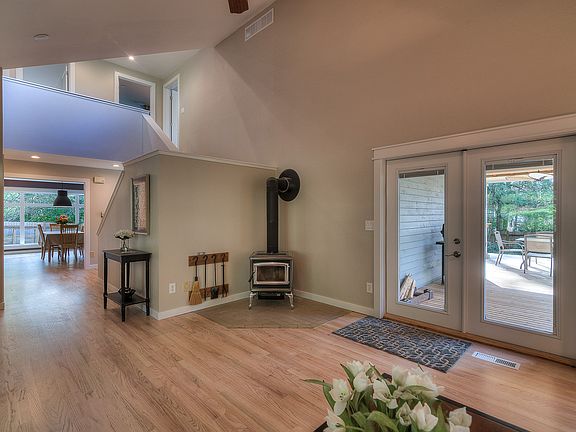 3rd image of 5406 62nd Ave NW