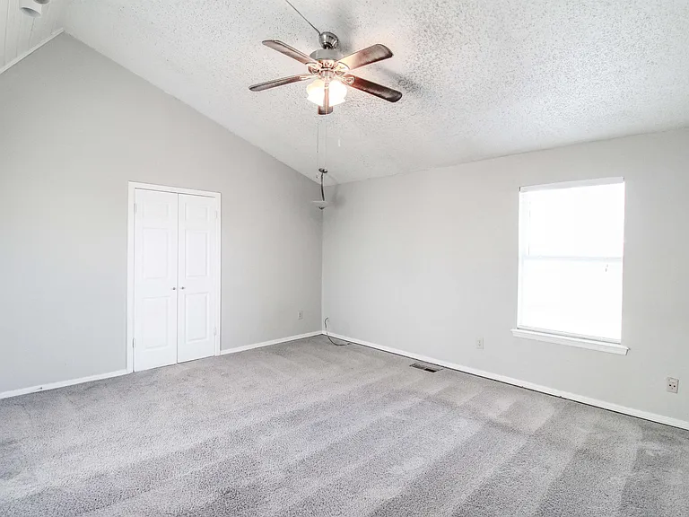8900 N Shannon Ave — Photo 6