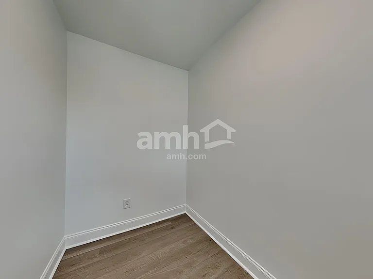 416 Armstrong Curv — Photo 9