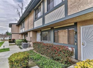 525 W 9th St, Upland, CA 91786