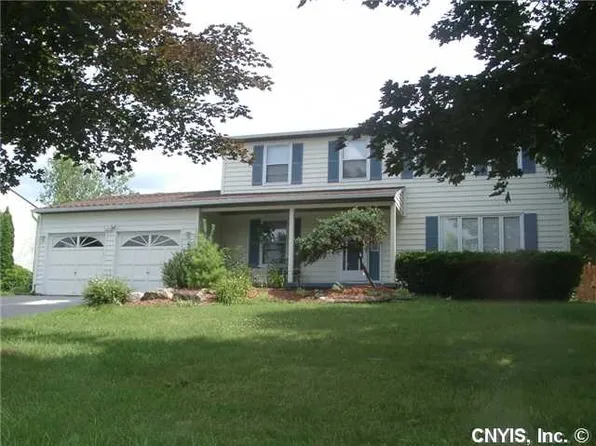 407 Mallard Dr, Camillus, NY 13031