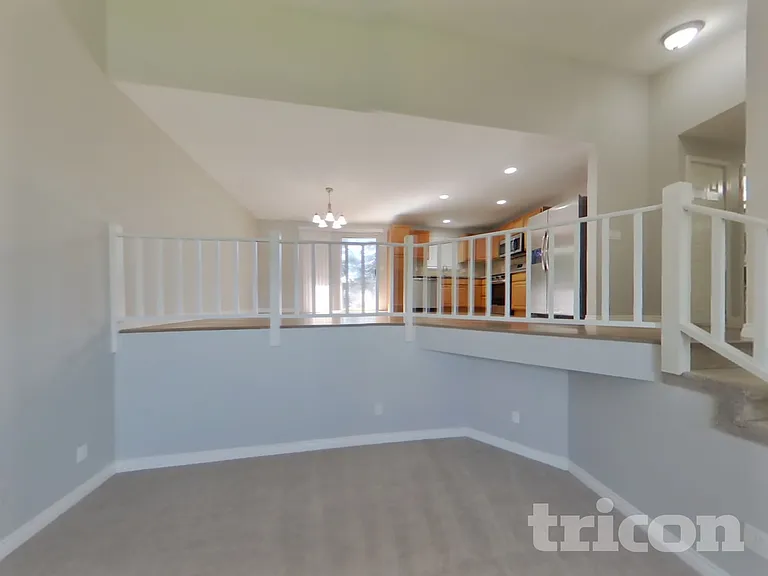 1711 SW 347th Pl — Photo 2