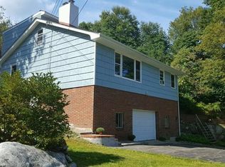 149 Lake Shore Rd, Putnam Valley, NY 10579