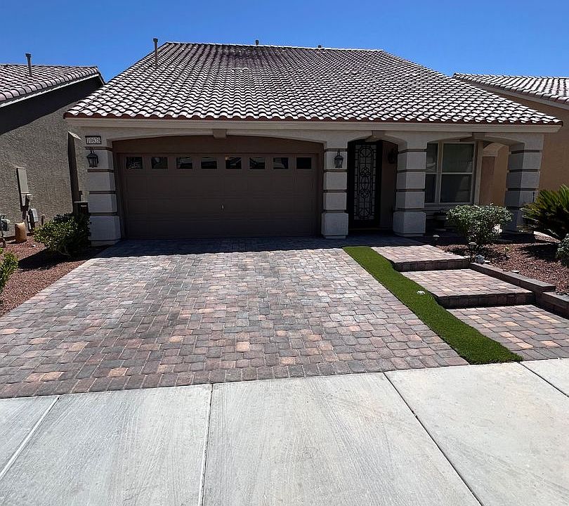 1st image of 10628 Aphrodite St