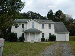 3207 Meadow Glen Ln, North Chesterfield, VA 23234