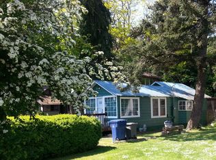 863 Juniper Pointe Ln, Camano Island, WA 98282