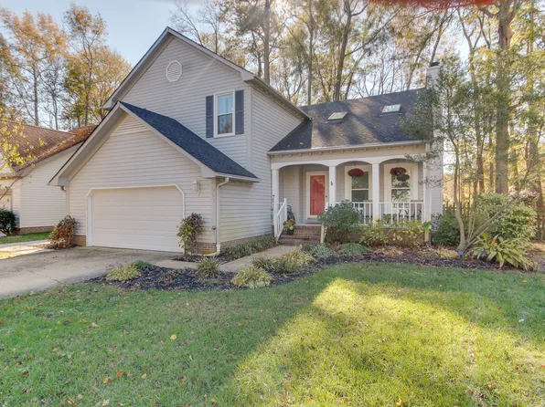 703 Broadleaf Xing, Chesapeake, VA 23320