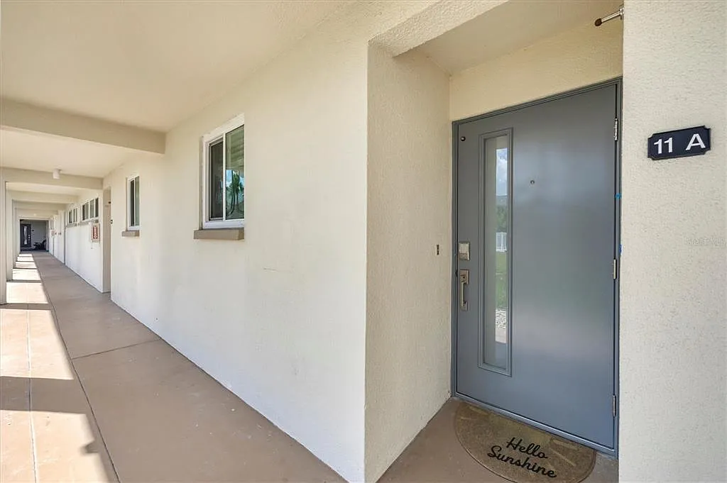 2 bed, 2.0 bath, 1034 sqft, $6,500 — Photo 1