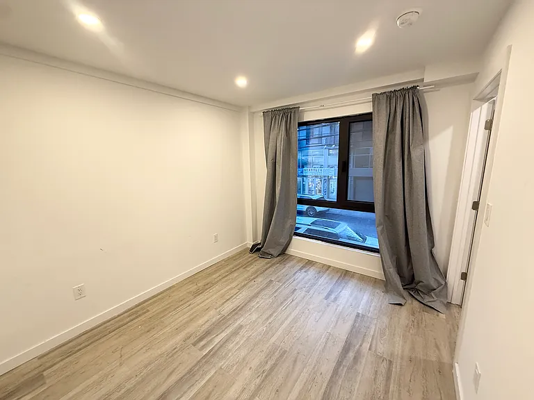 35-15 146th St #2A — Photo 7
