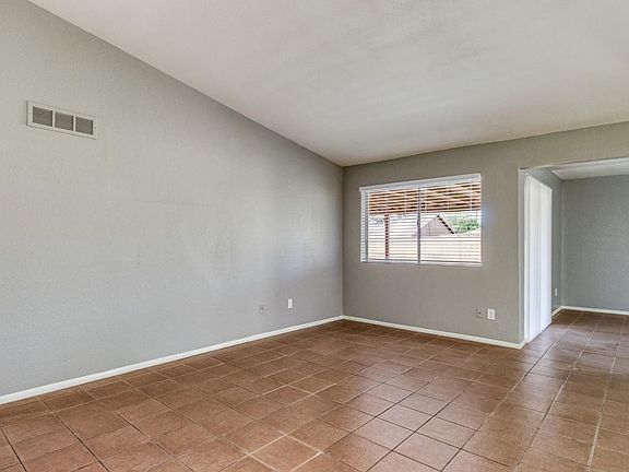 3rd image of 5214 N 71st Ave