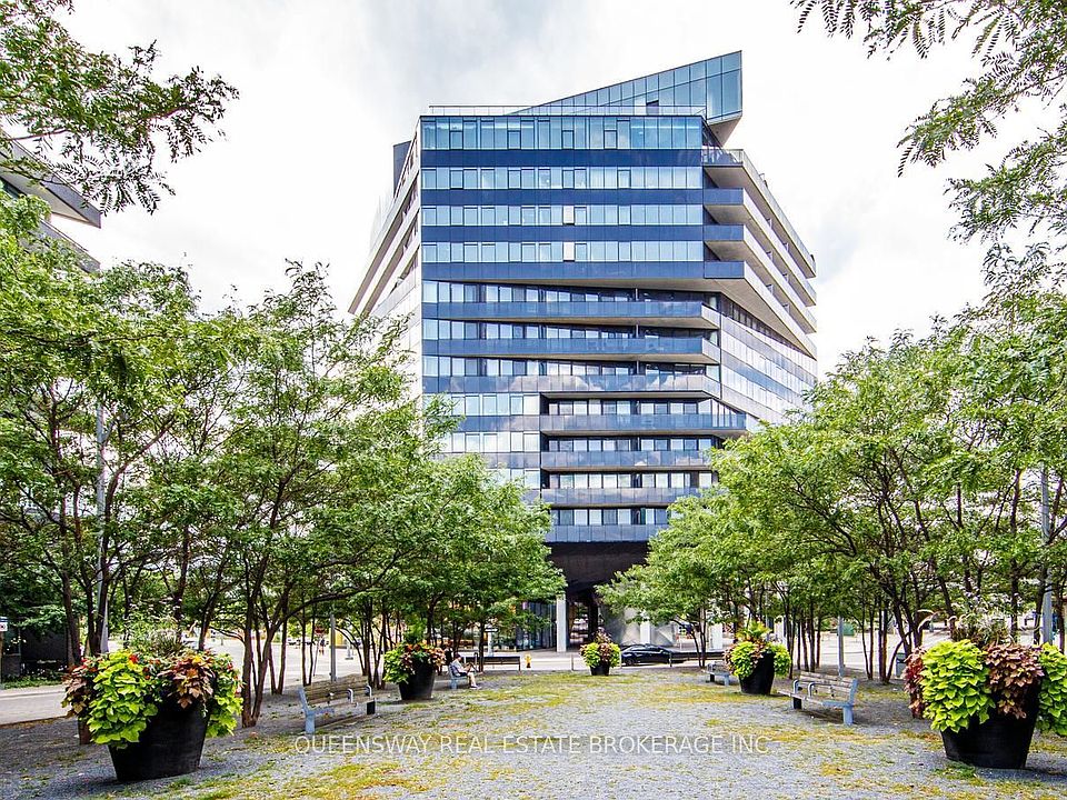 1st image of 21 Lawren Harris Sq #812