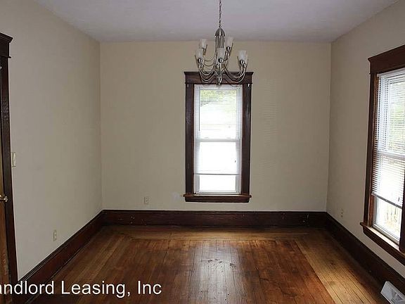 4th image of 1021 W 8th St