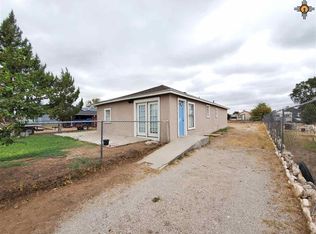 2412 Iowa St, Carlsbad, NM 88220