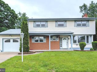 402 Saratoga Dr, Cherry Hill, NJ 08002