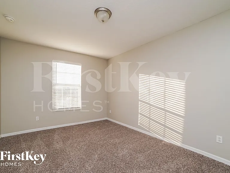 2630 Sunningdale Dr — Photo 11