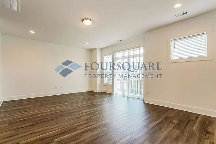 1957 Golden Spur Ln #2074 — Photo 8