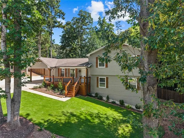 492 Rustic Ridge Cir, Lawrenceville, GA 30043