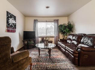 615 Lucinda Ave #1A, Dekalb, IL 60115