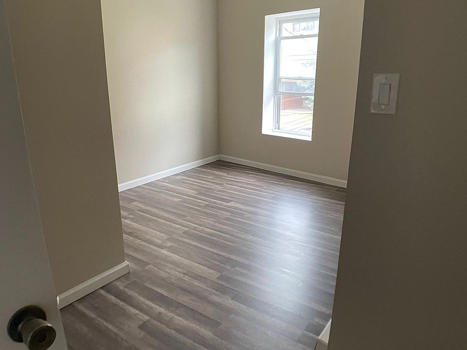 2nd image of 66 Oakwood Ave #2F